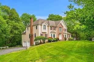 30 Sherwood Dr, North Andover, MA 01845 - Photo 1