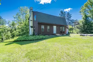 231 Audubon Rd, Northampton, MA 01053 - Photo 1