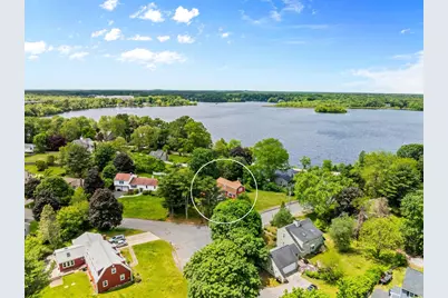 29 Saddle Dr, Bridgewater, MA 02324 - Photo 1