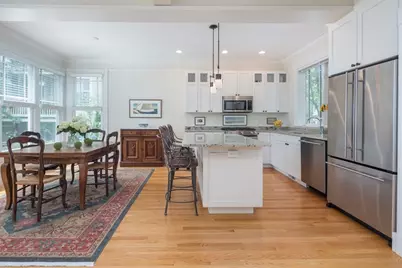 154 Chestnut St #154, Cambridge, MA 02139 - Photo 1