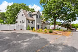 22 Pat-Ree Dr, Taunton, MA 02718 - Photo 1