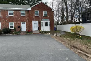 715 Hammond St, Brookline, MA 02467 - Photo 1