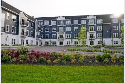 485 Blue Hills Parkway #7, Milton, MA 02186 - Photo 1