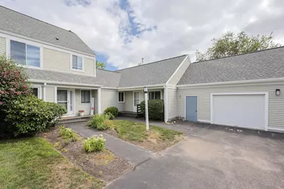 49 Stone Ridge Rd #49, Franklin, MA 02038 - Photo 1