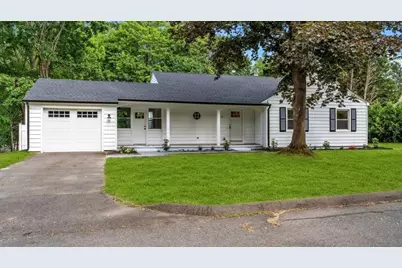 90 Fox Farms Rd, Northampton, MA 01062 - Photo 1