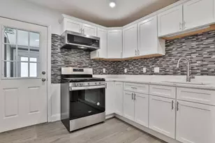 641 Pleasant St, Milton, MA 02186 - Photo 1