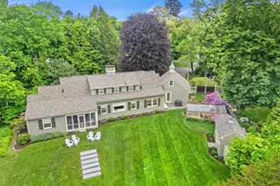 114 Chestnut St, North Reading, MA 01864 - Photo 1