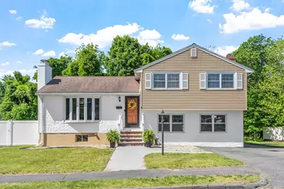 2 Appleton Rd, Wakefield, MA 01880 - Photo 1