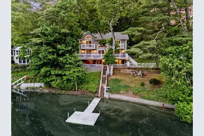 72 S Shore Dr, Sturbridge, MA 01566 - Photo 1