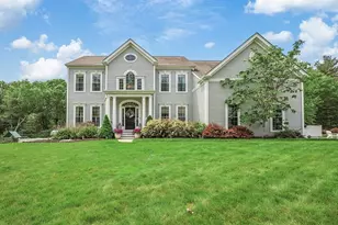 132 Hemmingway Pl, Wrentham, MA 02093 - Photo 1