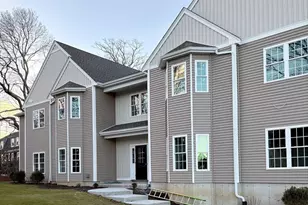 4 S Spooner St, Plymouth, MA 02360 - Photo 1