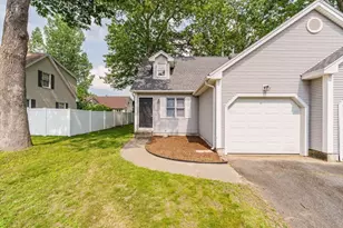 34 Luden St, Springfield, MA 01118 - Photo 1