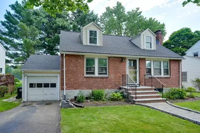 7 Broad St, Belmont, MA 02478 - Photo 1