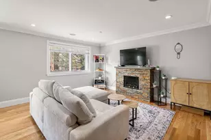 293 D St, Boston, MA 02127 - Photo 1