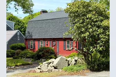 631 Elm St, Dartmouth, MA 02748 - Photo 1