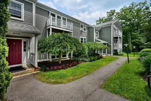 48 Evergreen Rd, Northampton, MA 01053 - Photo 1