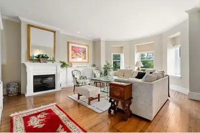 33 Chestnut St #5, Boston, MA 02108 - Photo 1
