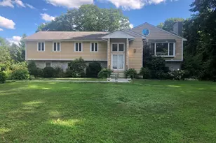 103 Sherburn Cirle, Weston, MA 02493 - Photo 1