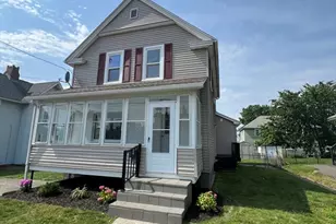 23 Walnut St, Ludlow, MA 01056 - Photo 1