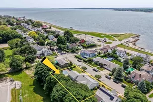 108 Nautilus St, New Bedford, MA 02744 - Photo 1