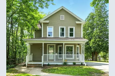 29 Healy St, West Springfield, MA 01089 - Photo 1