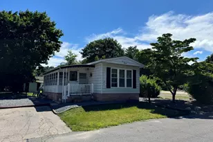 24 Wildwood Dr, Plainville, MA 02762 - Photo 1