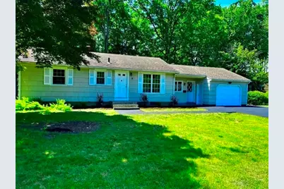 18 Hollywood St, South Hadley, MA 01075 - Photo 1