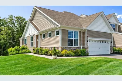 109 Phoebe St #109, Methuen, MA 01844 - Photo 1