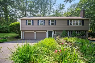 34 Clubhouse Ln, Natick, MA 01760 - Photo 1