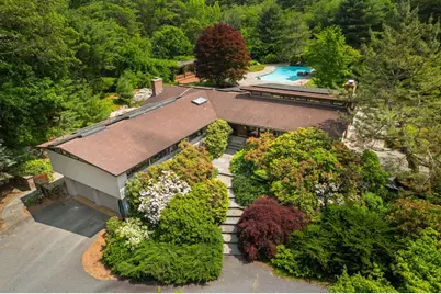 53 Stonehedge Rd, Lincoln, MA 01773 - Photo 1