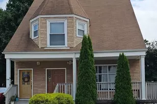 346 Lovell St, Worcester, MA 01602 - Photo 1