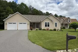 43 Caddyshack Dr, Chicopee, MA 01020 - Photo 1