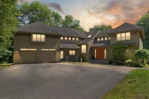 28 Elm St, Berkley, MA 02779 - Photo 1