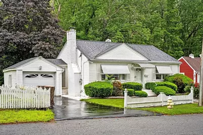 18 Tatnuck Gardens, Worcester, MA 01602 - Photo 1