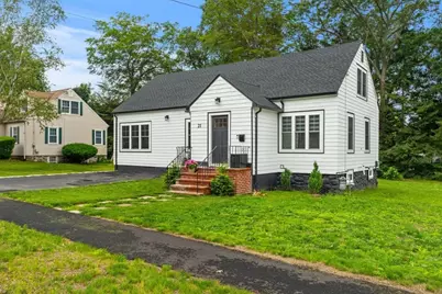 21 Pembrook Rd, North Andover, MA 01845 - Photo 1