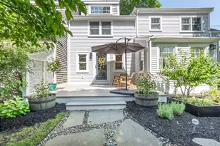 18 Pine St, Newburyport, MA 01950 - Photo 1