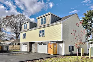 12 Dyer St, Rockland, MA 02370 - Photo 1