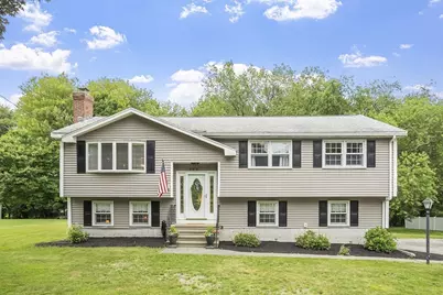 562 Salem St, North Andover, MA 01845 - Photo 1