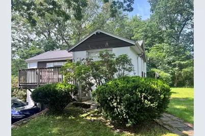 22 Kimlo Rd, Wellesley, MA 02481 - Photo 1