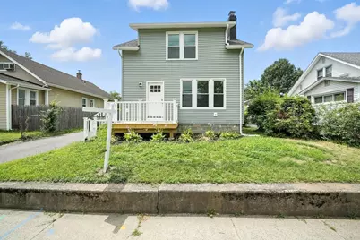 212 Marsden St, Springfield, MA 01109 - Photo 1