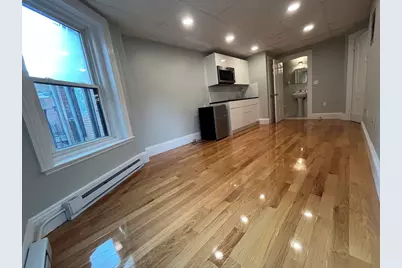 302 Newbury #13, Boston, MA 02115 - Photo 1