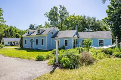 8 Smith St, Townsend, MA 01469 - Photo 1