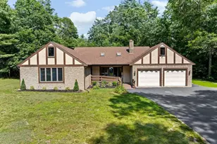 29 Freetown St, Lakeville, MA 02347 - Photo 1