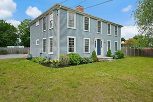 24 Summer St, Kingston, MA 02364 - Photo 1