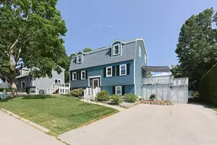 26 Hanover St, Haverhill, MA 01832 - Photo 1