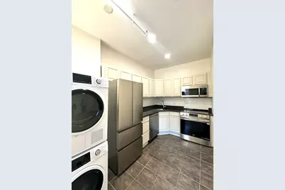 1082 Commonwealth Ave #502, Boston, MA 02215 - Photo 1