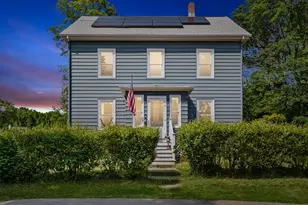12 Russell St, Amesbury, MA 01913 - Photo 1