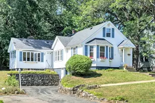 24 Alfred St, Woburn, MA 01801 - Photo 1