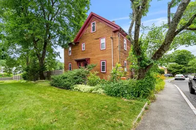 36 Summer St #2, Ipswich, MA 01938 - Photo 1