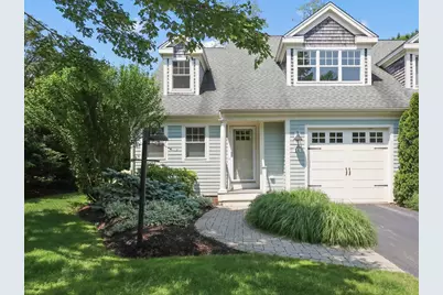 21 Pine St #1A, Falmouth, MA 02556 - Photo 1